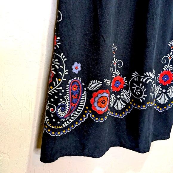 Coldwater Creek Corduroy Black Skirt Size 6 P Floral Print A-Line Knee Length - Picture 2 of 6